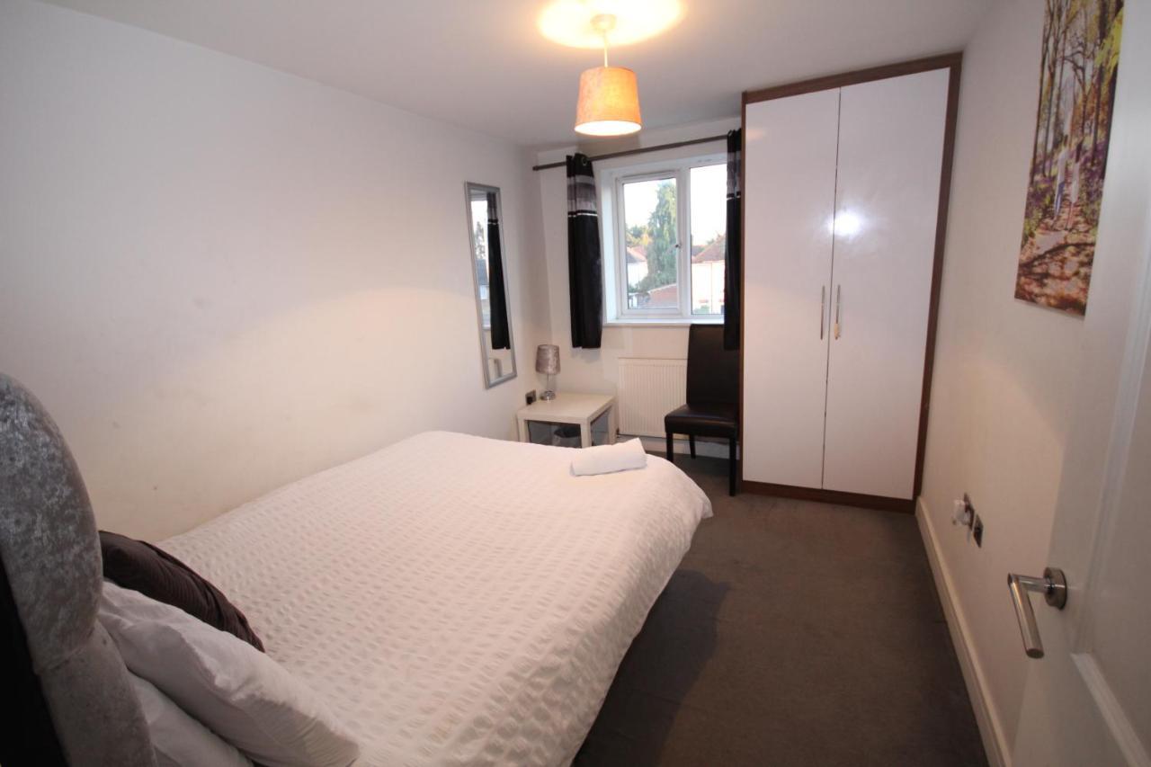 Holden Court Apartments - Apt 3 West Drayton  Екстериор снимка