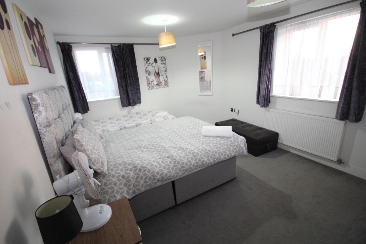 Holden Court Apartments - Apt 3 West Drayton  Екстериор снимка