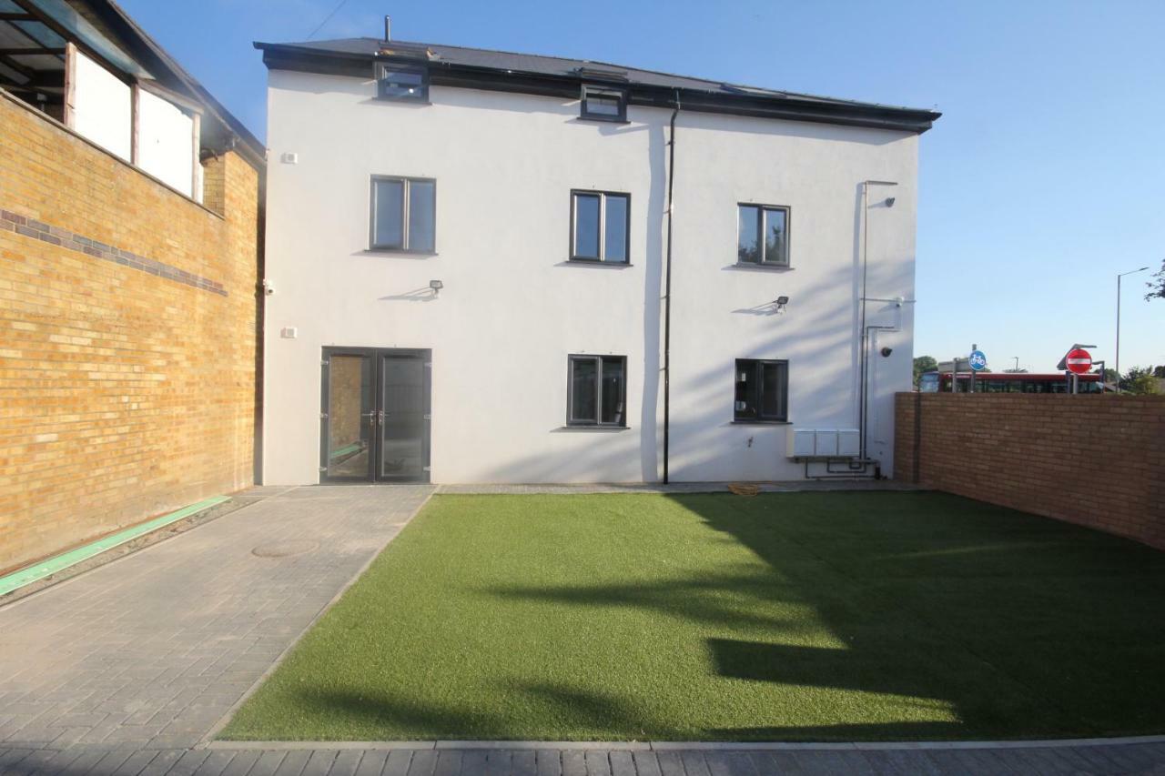 Holden Court Apartments - Apt 3 West Drayton  Екстериор снимка